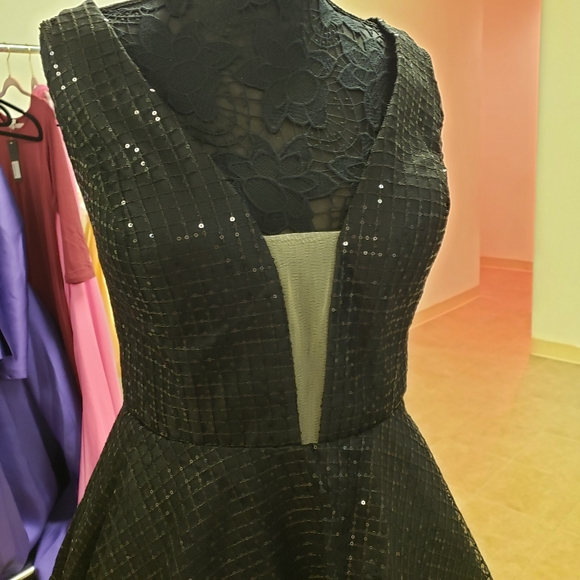 Plus size 3X Black Sequin Overlay Cocktail Dress - Picture 6 of 8
